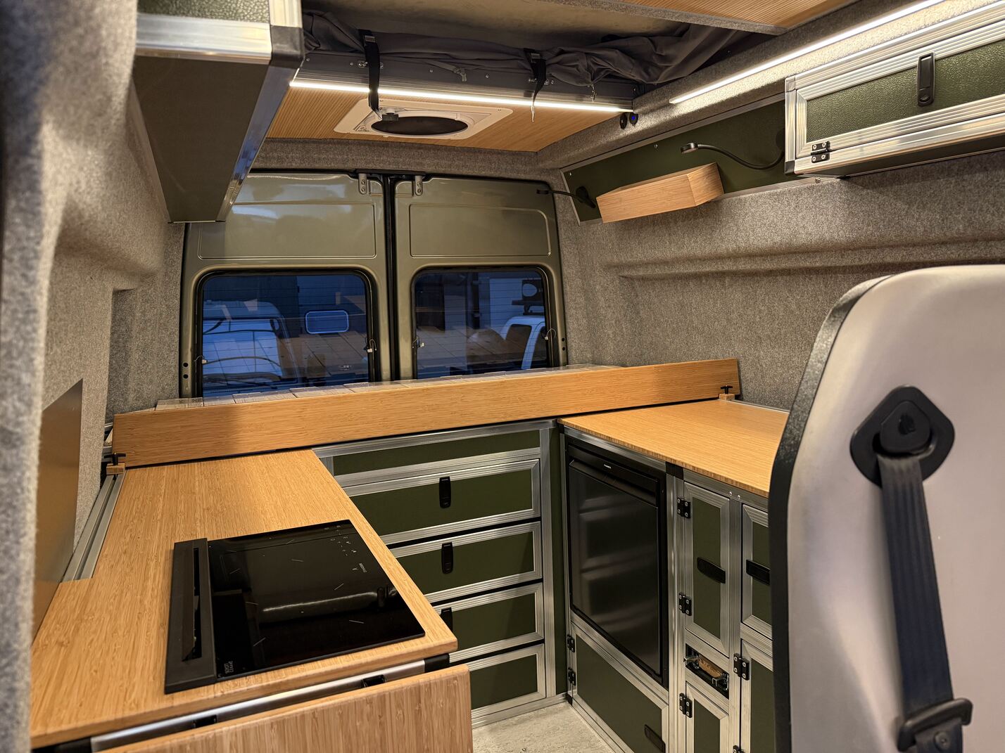 Sprinter 4x4 Inbouw Keuken